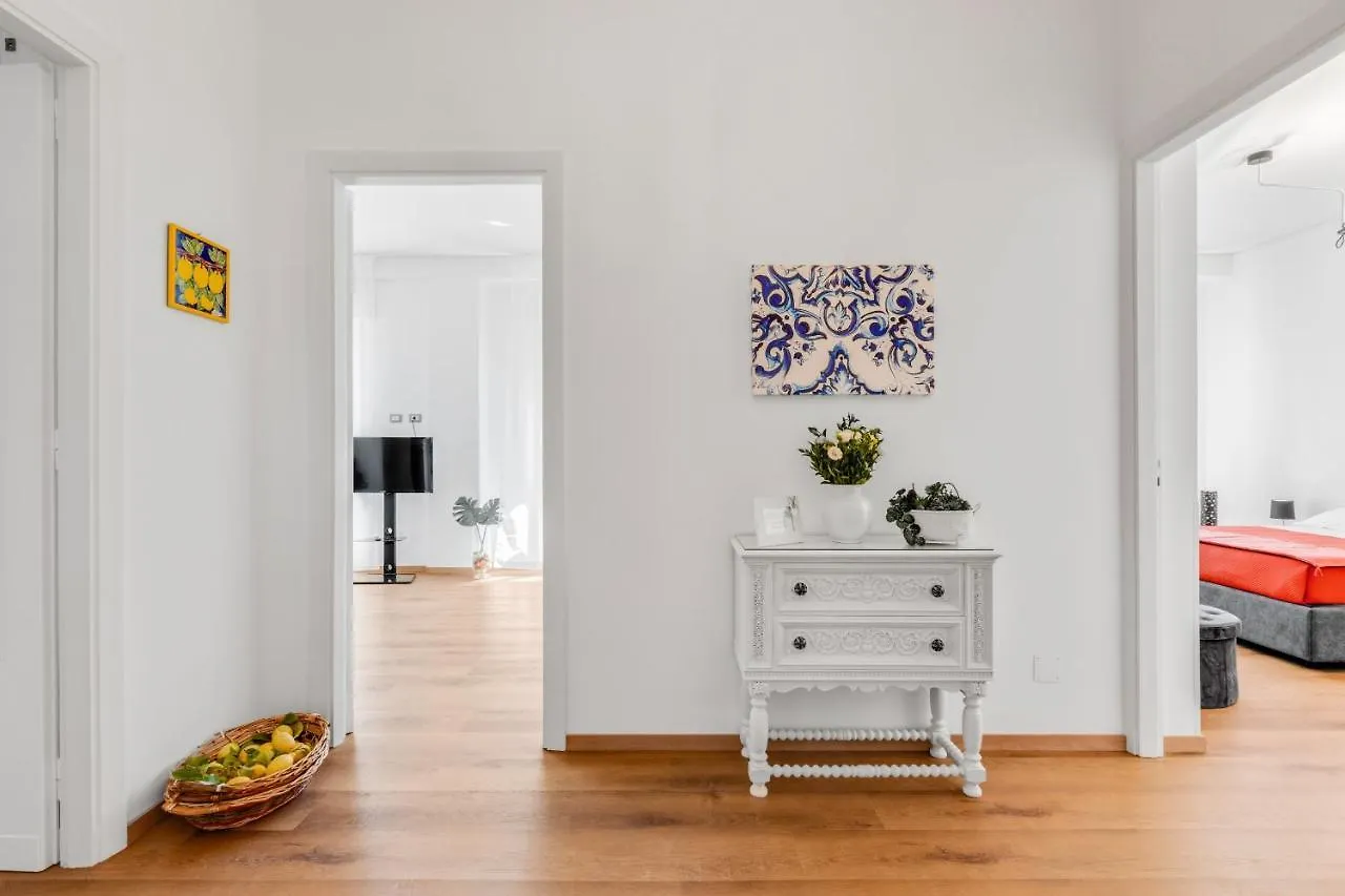 Residenza dei Poeti - Roomy&Modern Flat Palermo